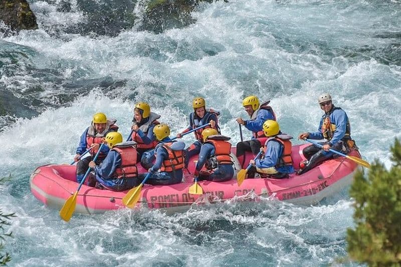 Rafting sur la rivière Chimehuin : aventure dans les rapides