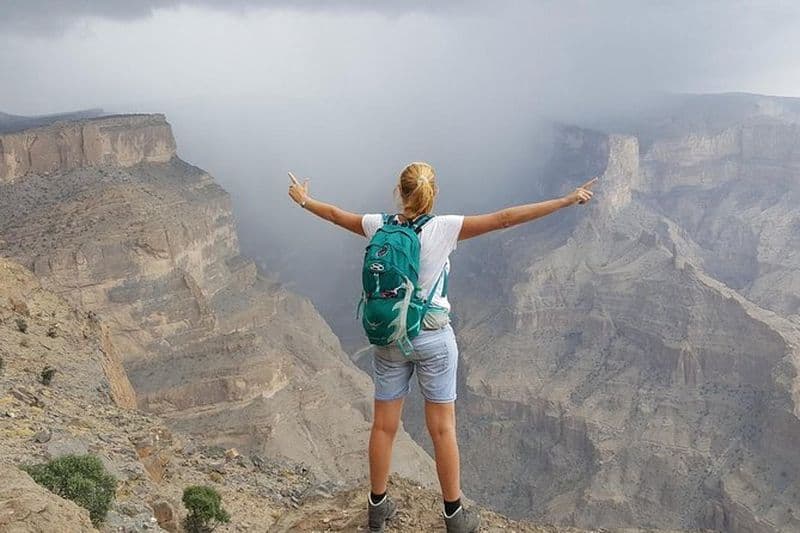 Excursion d’une journée à Jebel Shams : le Grand Canyon d’Oman
