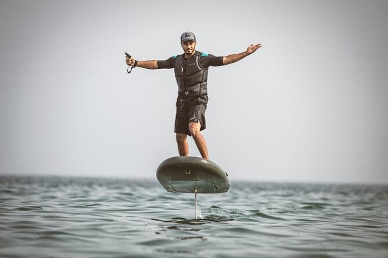 Expérience d'une heure en E-foil à Mascate