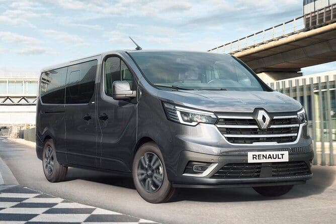 Transfert aéroport privé de l'aéroport de Keflavik aux hôtels de la région de Reykjavik