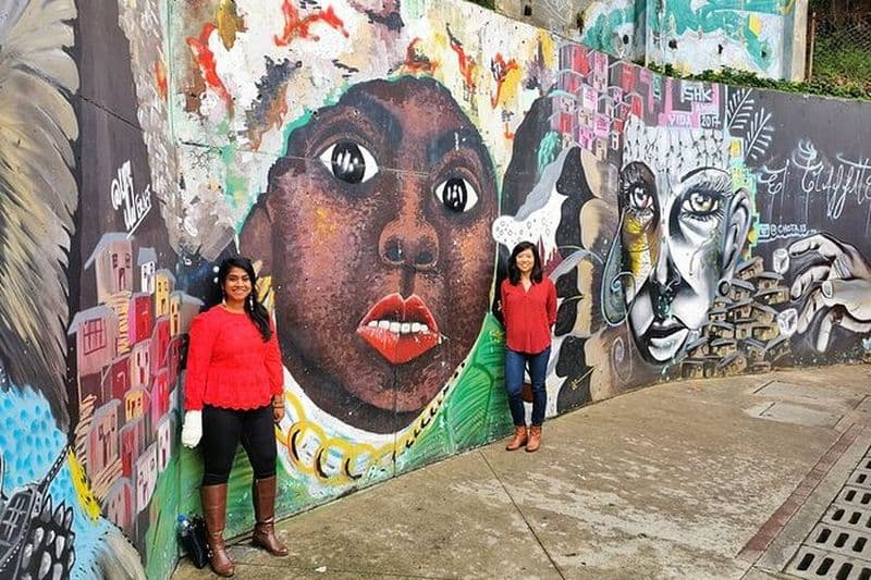 Comuna 13 & Guatape Town & El Peñol Rock Tour : Tout en une journée