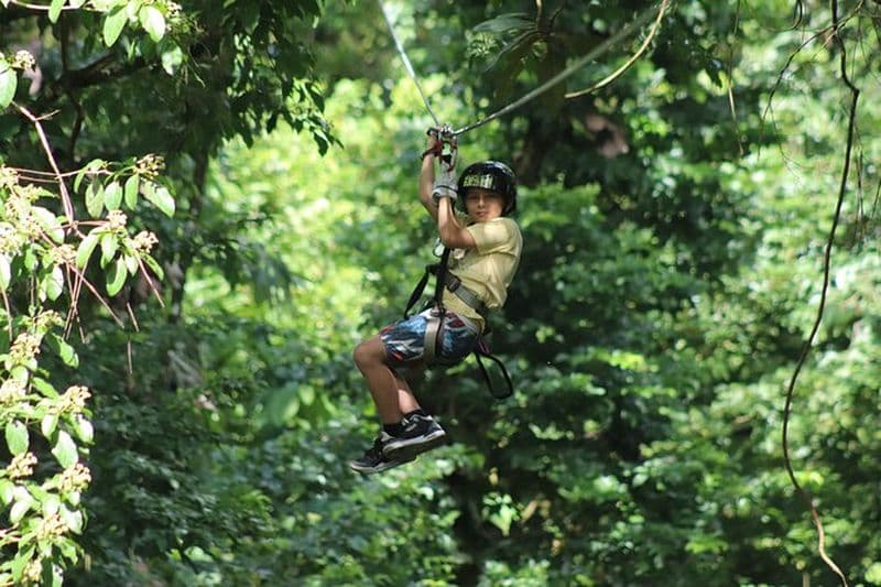 Airtime Zipline Adventure à La Fortuna – Vues sur le volcan Arenal