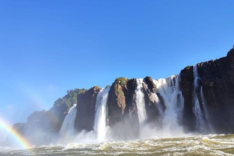 Aventure complète à travers le parc d'Iguaçu, le parc aux oiseaux et la visite en bateau