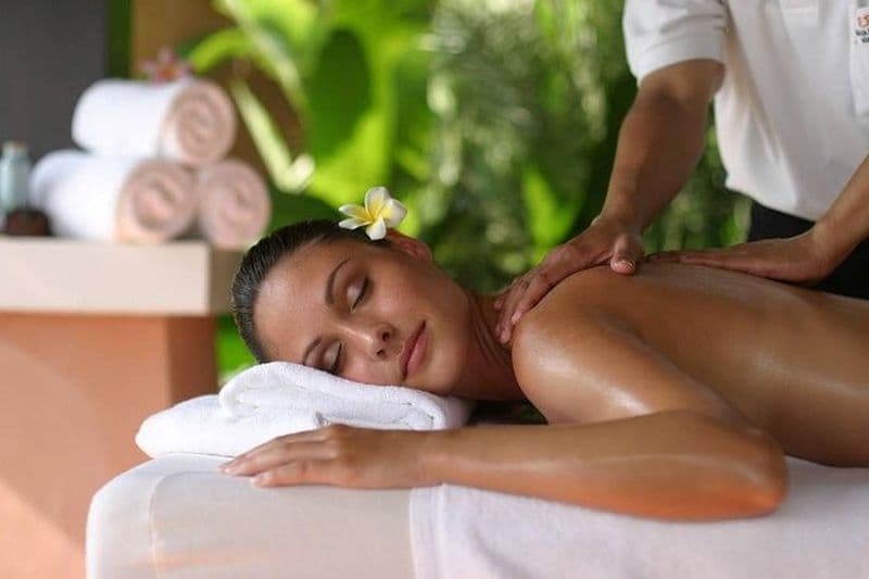 Spa volcanique Ash Me Tender de 3,5 heures et massage depuis Port Vila