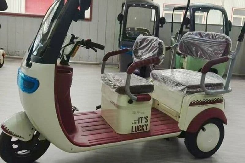 ***Nouveau produit**Visite des arts et de la ville historique de TukTuk respectueuse de l’environnement