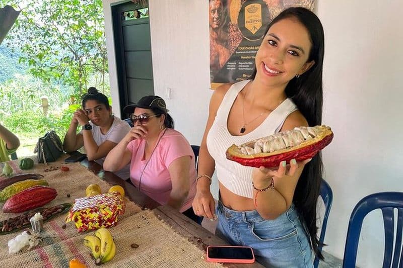 Visite au chocolat avec exfoliation dans la belle rivière de Medellín!