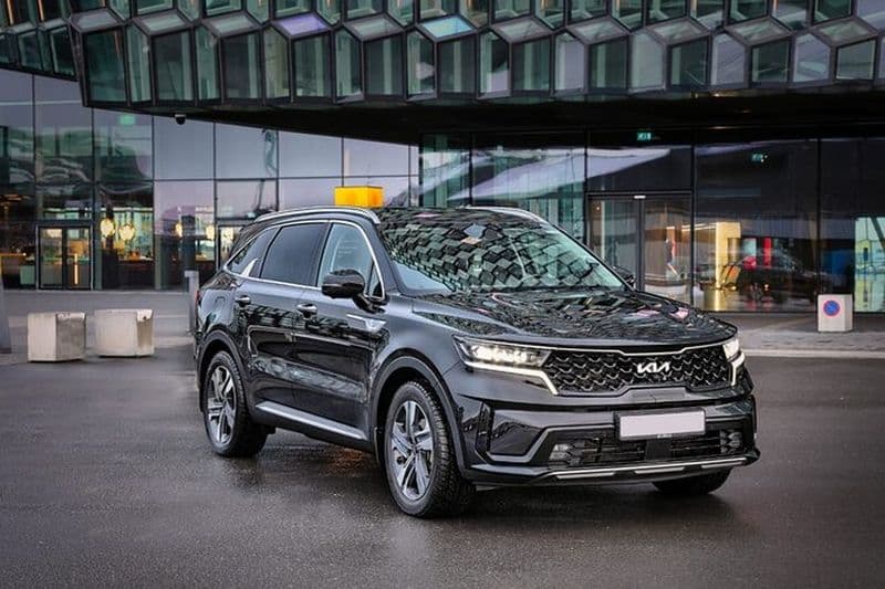 Transfert privé de luxe de l'aéroport de Keflavik à Reykjavik