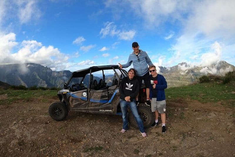 Visite privée en buggy Premium: Skywalk, sentiers et sommets pittoresques