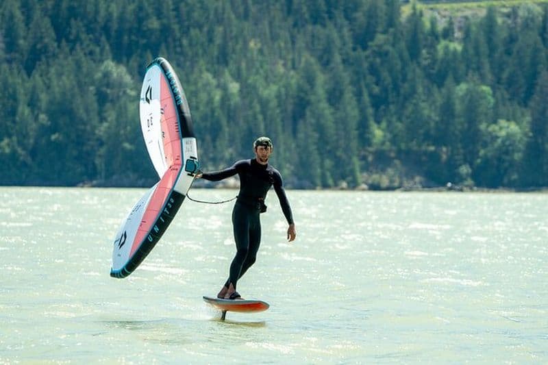 Excursion d'une journée à Squamish Private Wingfoil
