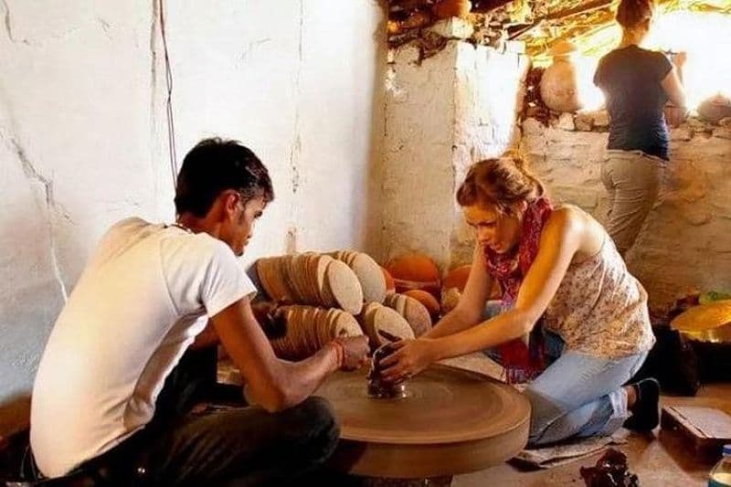 Atelier de poterie de roue à Udaipur