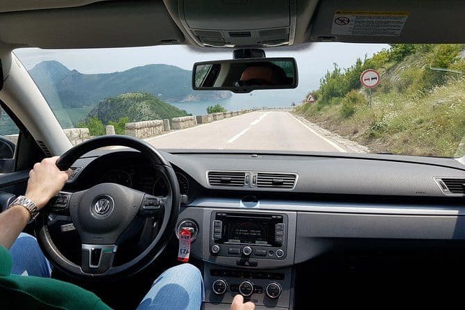 Billet Transferts privés de l'aéroport et de la ville de Podgorica à Budva