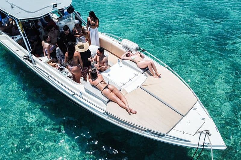 Location de bateau privé vers les îles Rosario – 17 personnes