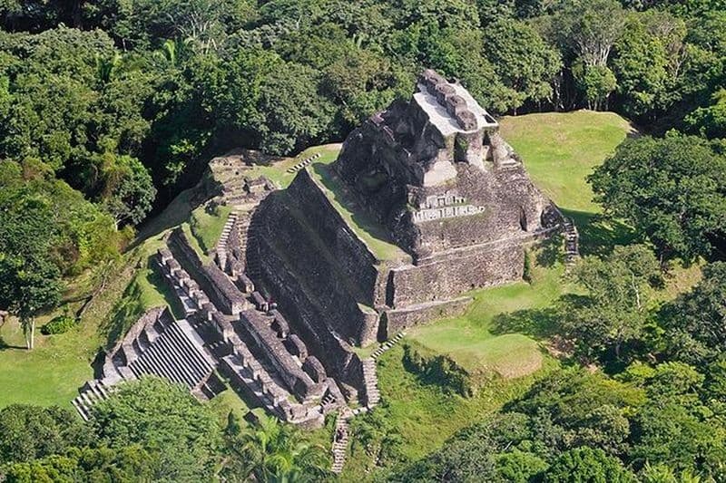 Xunantunich et équitation de Hopkins