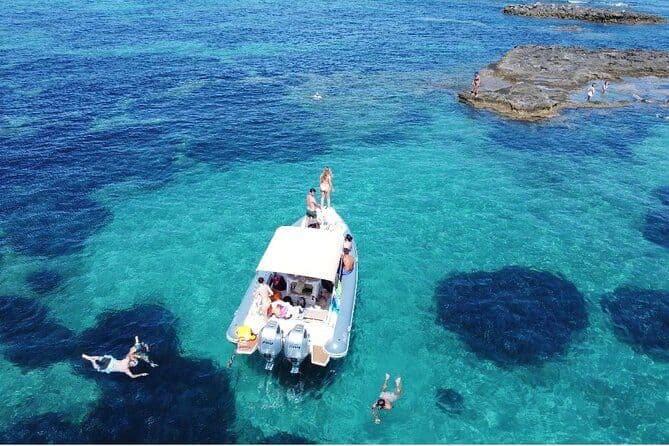 Excursion en bateau le long de la Côte des Dieux avec plongée en apnée