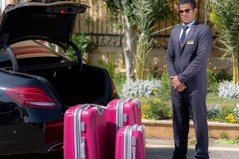 Billet Transfert privé à l'aéroport de départ et d'arrivée de l'aéroport de Dubaï