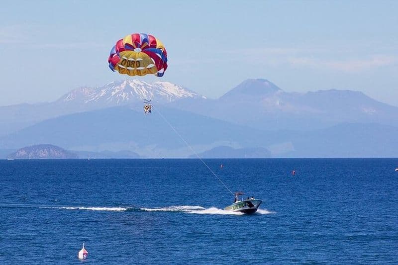 Aventure en parachute ascensionnel au-dessus du lac Taupo