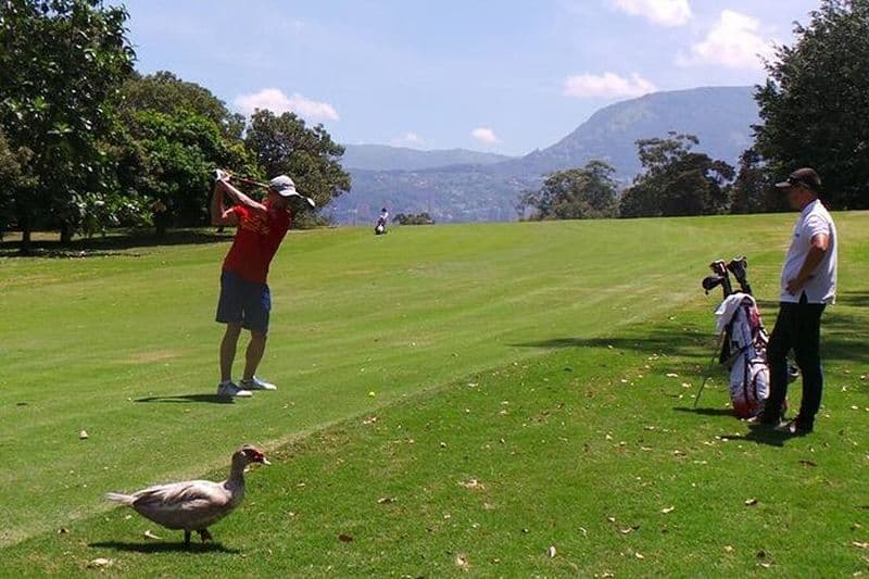Journée complète de golf à Medellín