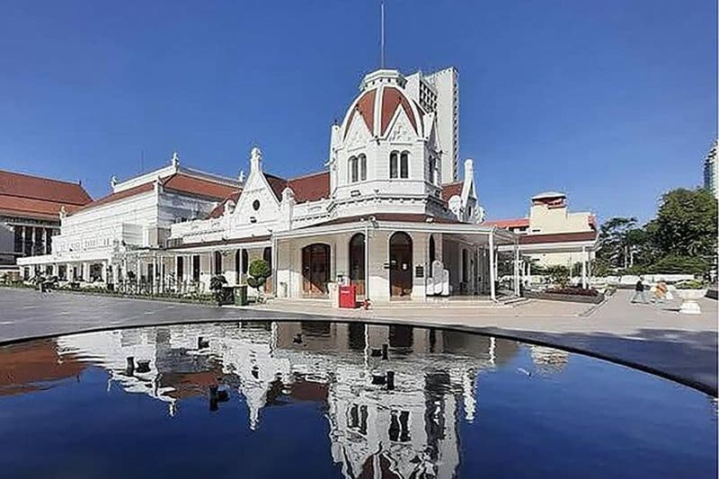 Billet Surabaya City Tour Old Town Promenade en jeep et sites emblématiques