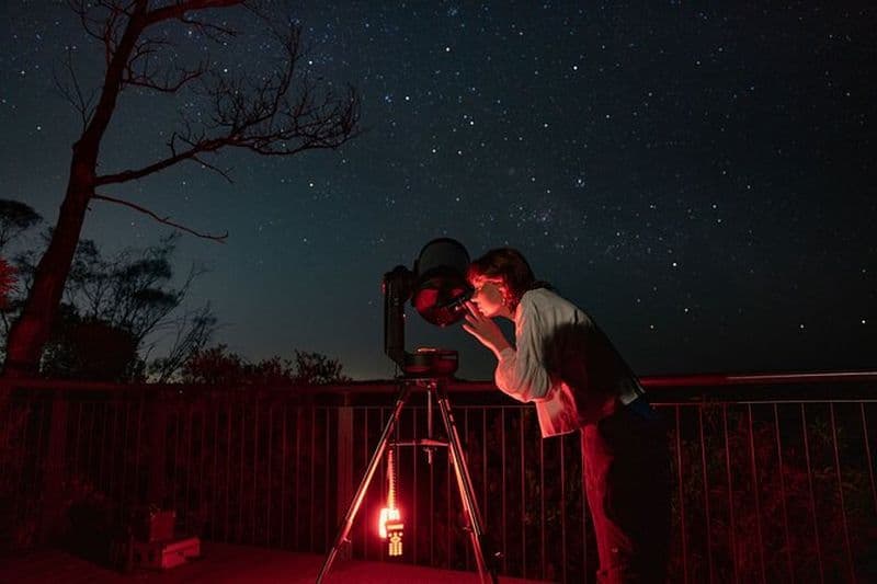 Observation des étoiles avec un astronome dans les Blue Mountains