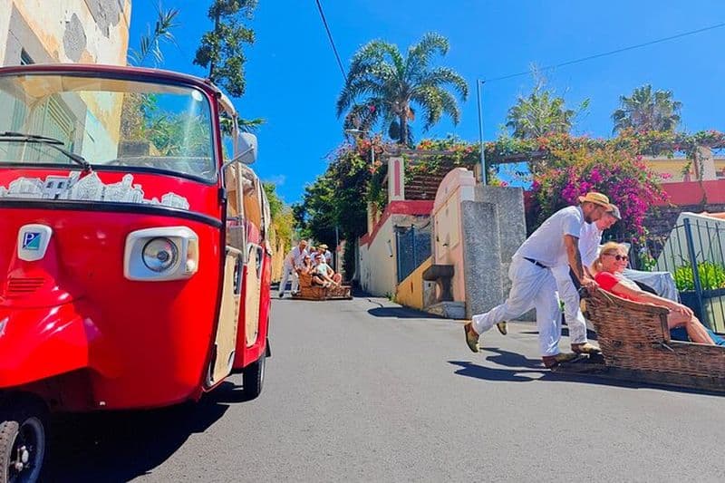 Visite privée en Tuk Tuk de la vieille ville + Monte à Funchal