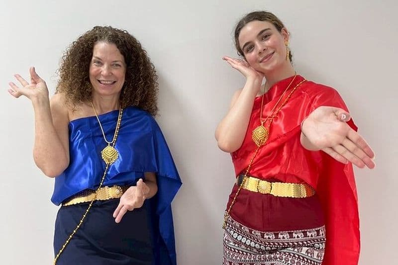 Activité de danse thaïlandaise amusante de TICER