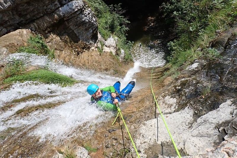 Canyoning "Vione" - Canyoning avancé aussi pour débutant sportif