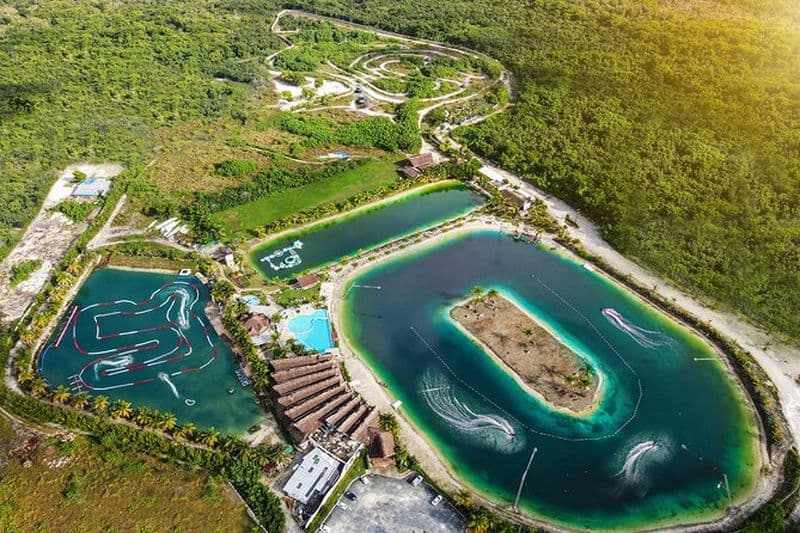Aqua Adrenaline Punta Cana : jet ski, buggy et aquakarts
