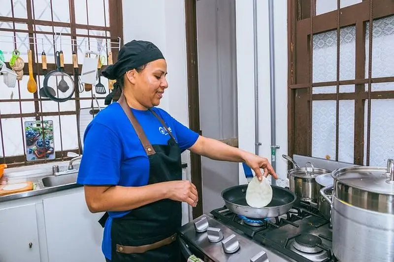 Les cours de cuisine de San Jose visitent le marché central