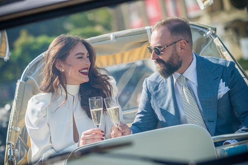 Visite romantique en tuk tuk de Bucarest - miniBAR inclus