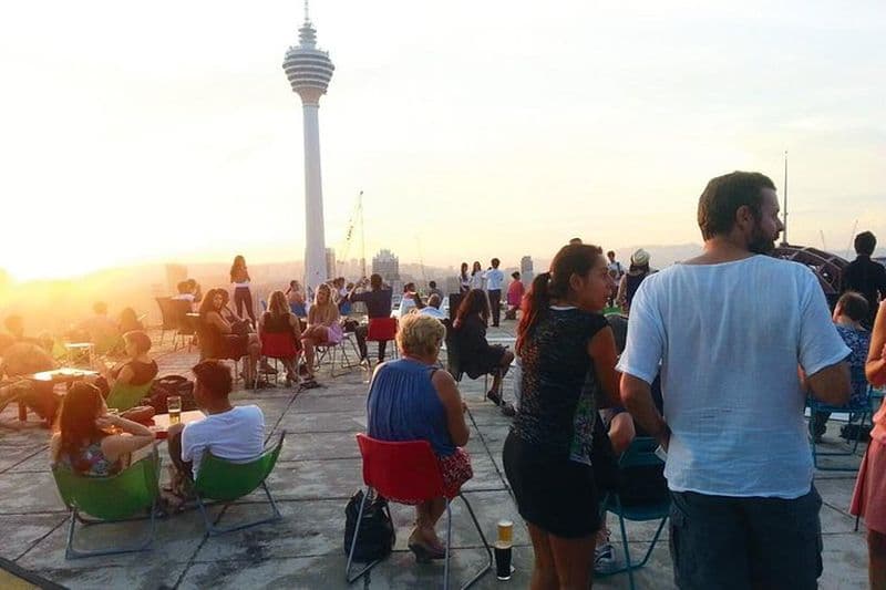 Billet Visite privée: Kuala Lumpur Sunset depuis l'héliport avec dîner et massage des pieds