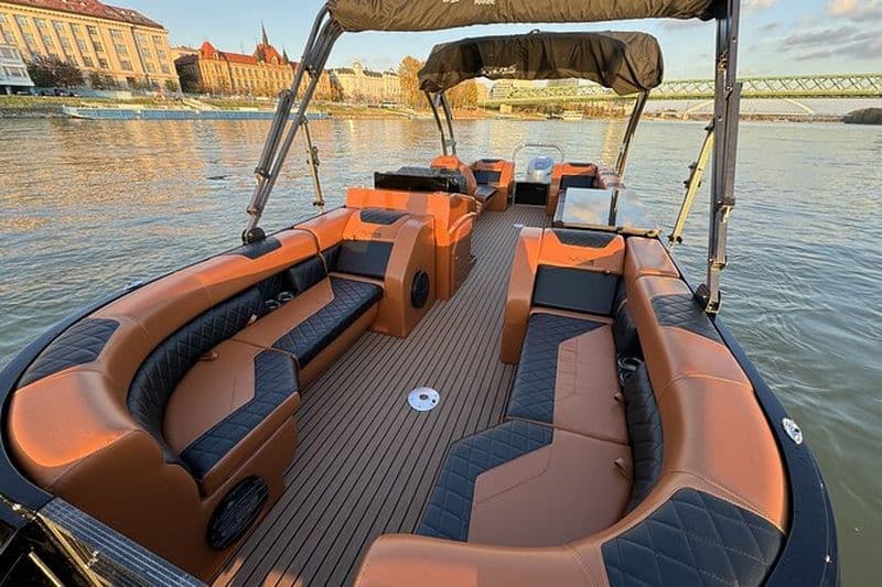 Visite privée du Danube en bateau avec bière et prosecco