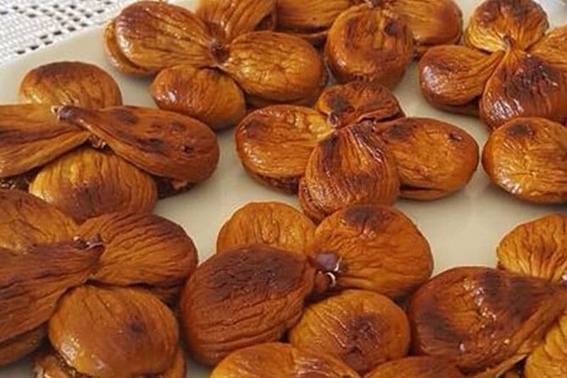 Visite à pied d'une journée de la mer Tyrrhénienne avec déjeuner