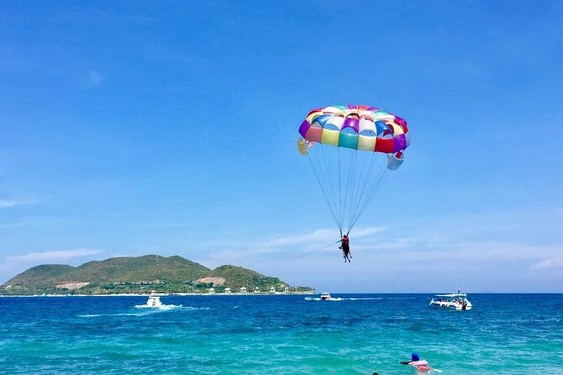 Billet Visite de l'île de Nha Trang et déjeuner inclus en parachute ascensionnel