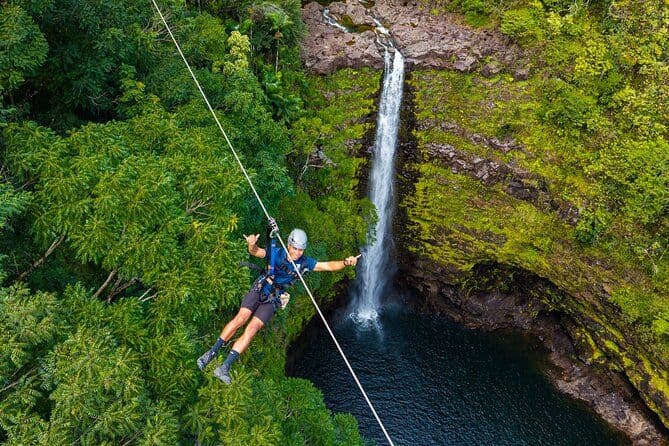 Tyrolienne à Hilo au-dessus des chutes de KoleKole