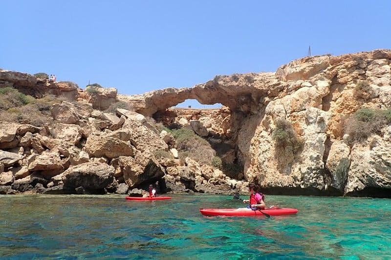 4 heures Excursion guidée en kayak le long du cap Greko est