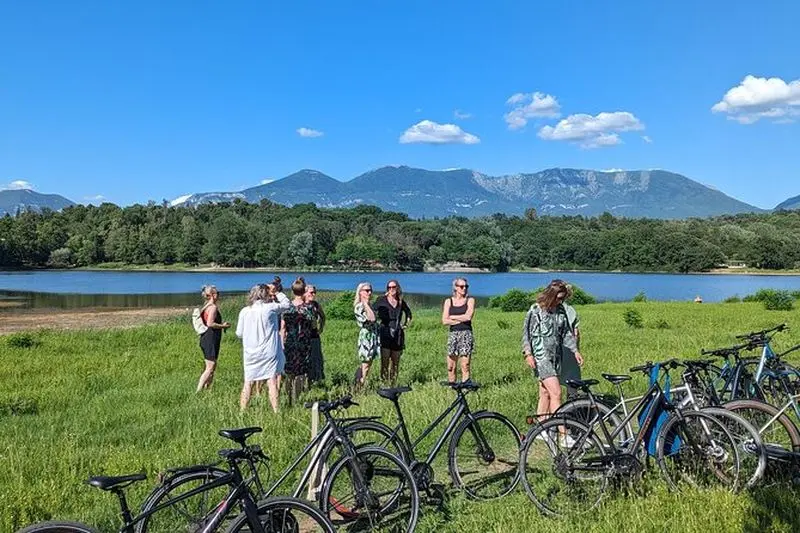Tour à vélo Tirana - 3 fois par jour - VisitAlbCom