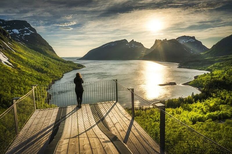 Senja Island: Excursion d'une journée en 4x4 avec Overlanding Senja