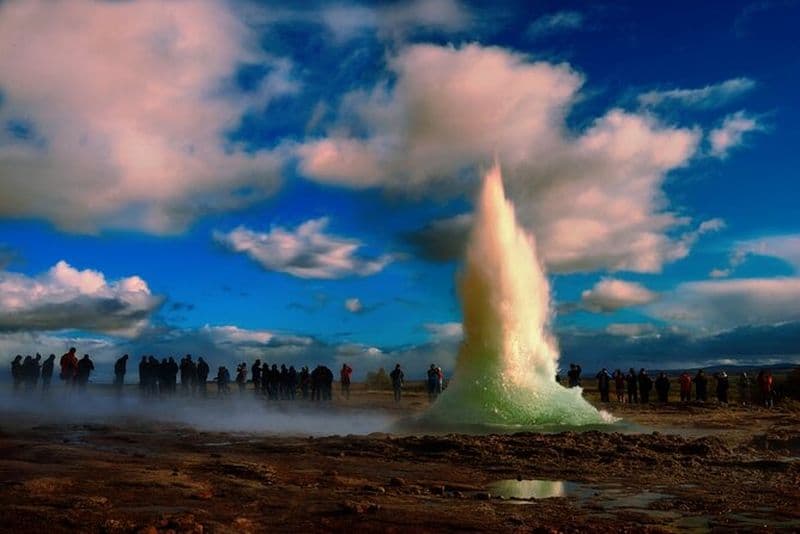 Visite privée du Cercle d'Or en 4x4 de luxe au départ de Reykjavik