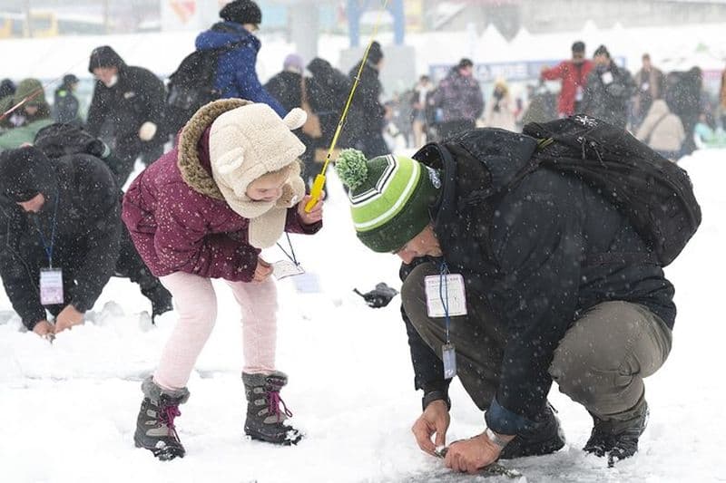 Festival de pêche sur glace - Hwacheon Sancheoneo et truite de Pyeongchang