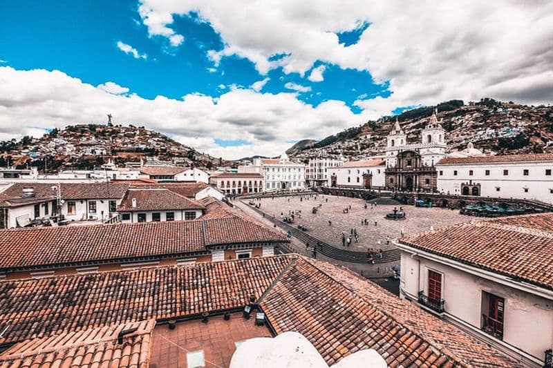 Quito Private 6 - Excursion d'une journée avec VTT et transport