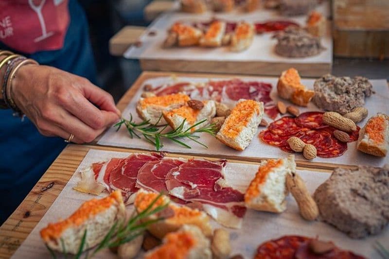 Embuscades et dégustation de vins