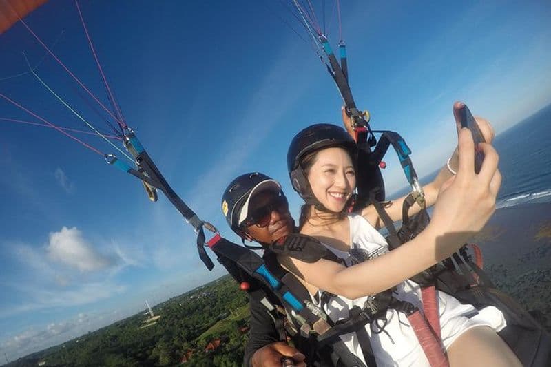 Parapente Bali Nusa Dua falaise avec photos/vidéos gratuites