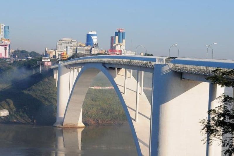 Transfert depuis l'aéroport IGU au Paraguay & dépose de l'hôtel - Visite privée