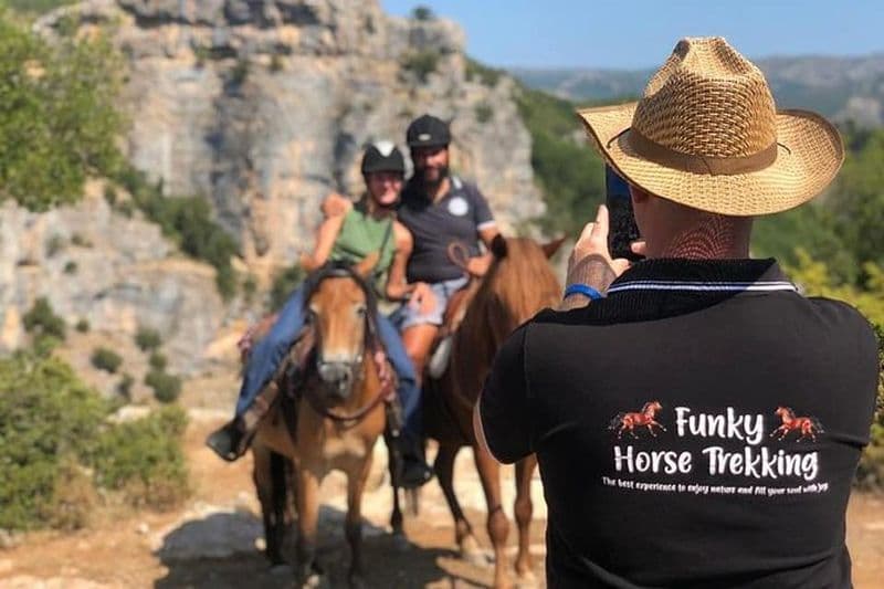 Billet Incroyable expérience d'équitation au parc national de Vjosa à Permet