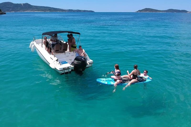 Billet Excursion privée d'une demi-journée en bateau à moteur dans les îles Elafiti par Quicksilver 675