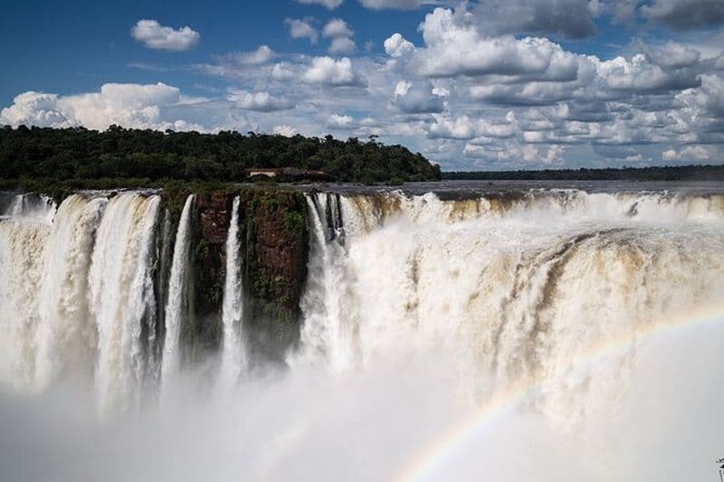 Visite des chutes d'Iguazu du côté argentin et brésilien avec spectacles de danse