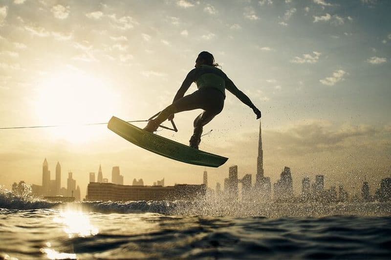 Cours de Wakesurf et Wakeboard à Dubaï