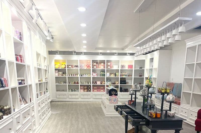 Séance de dégustation de thé dans le plus ancien magasin de thé de l'Inde, Sancha Tea