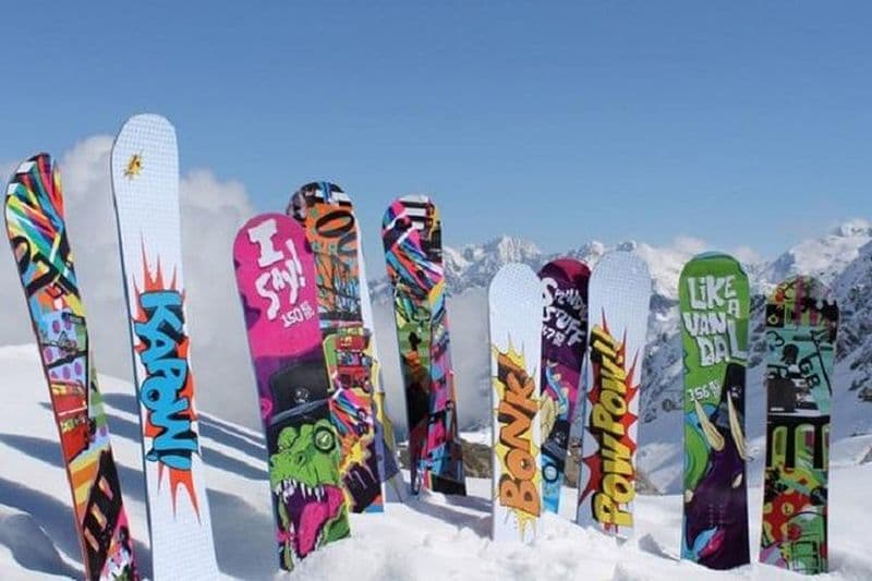 Location de snowboard Banff Premium incluant la livraison