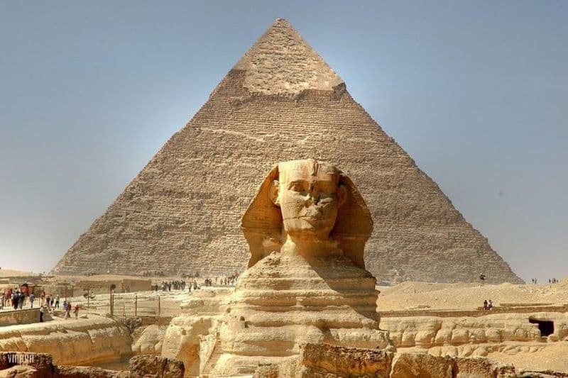 visite les pyramides de Guizeh + la nécropole de Saqqarah + le site Memphis.